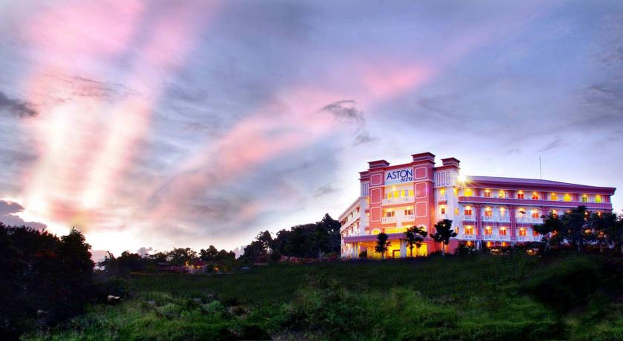 Aston Niu Manokwari Hotel & Conference Center מראה חיצוני תמונה