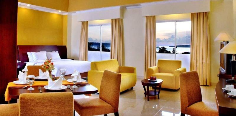Aston Niu Manokwari Hotel & Conference Center מראה חיצוני תמונה