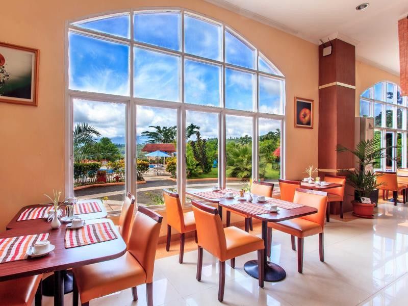 Aston Niu Manokwari Hotel & Conference Center מראה חיצוני תמונה