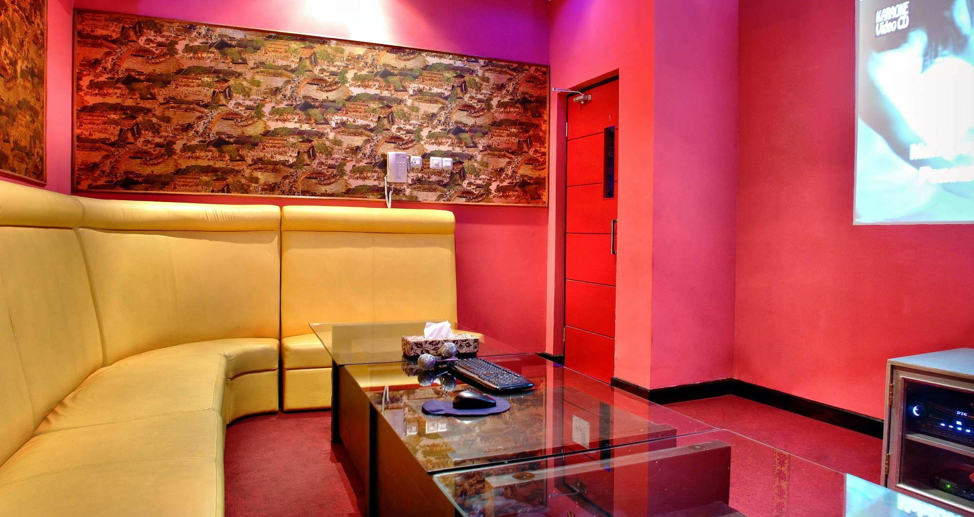 Aston Niu Manokwari Hotel & Conference Center מראה חיצוני תמונה