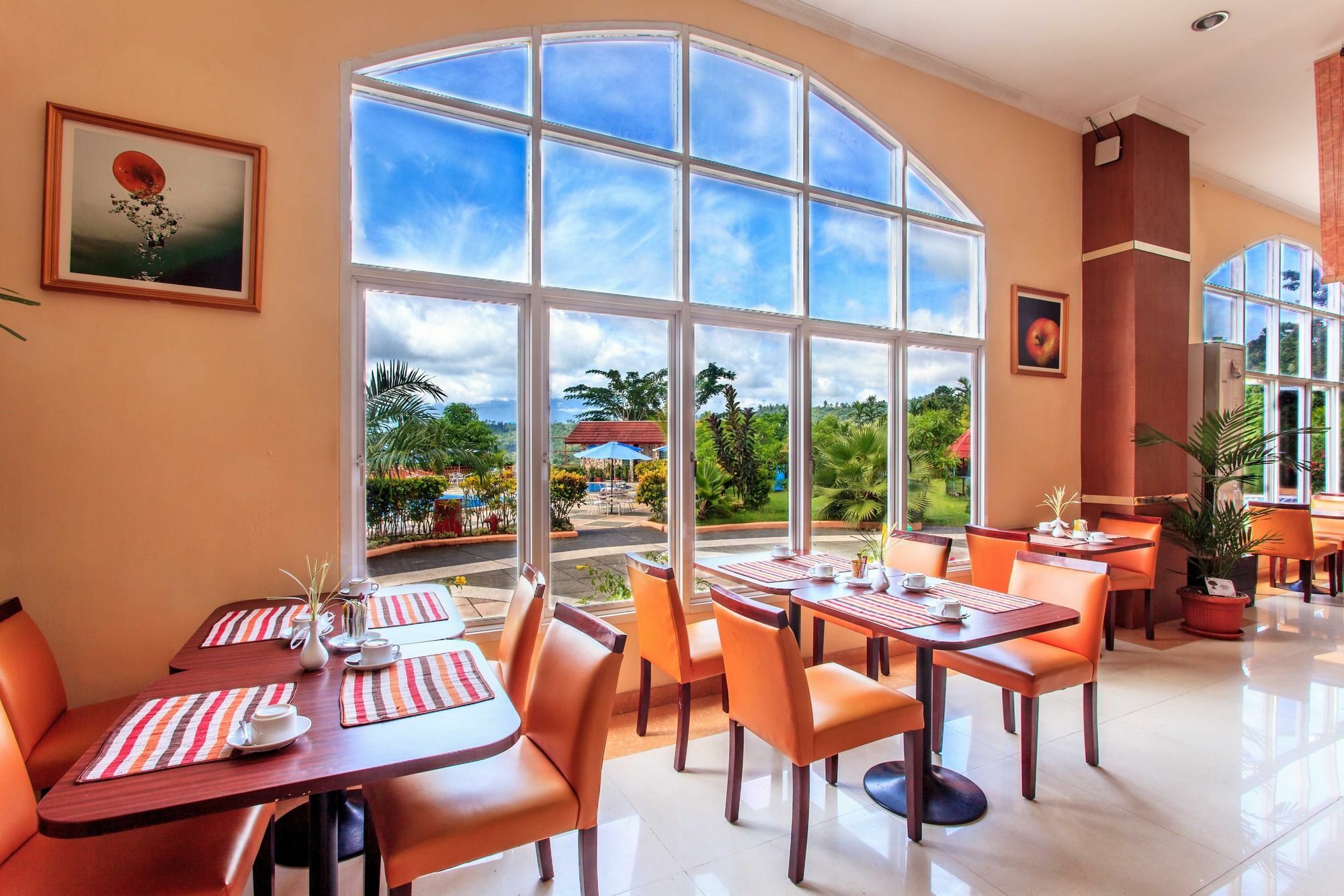 Aston Niu Manokwari Hotel & Conference Center מראה חיצוני תמונה