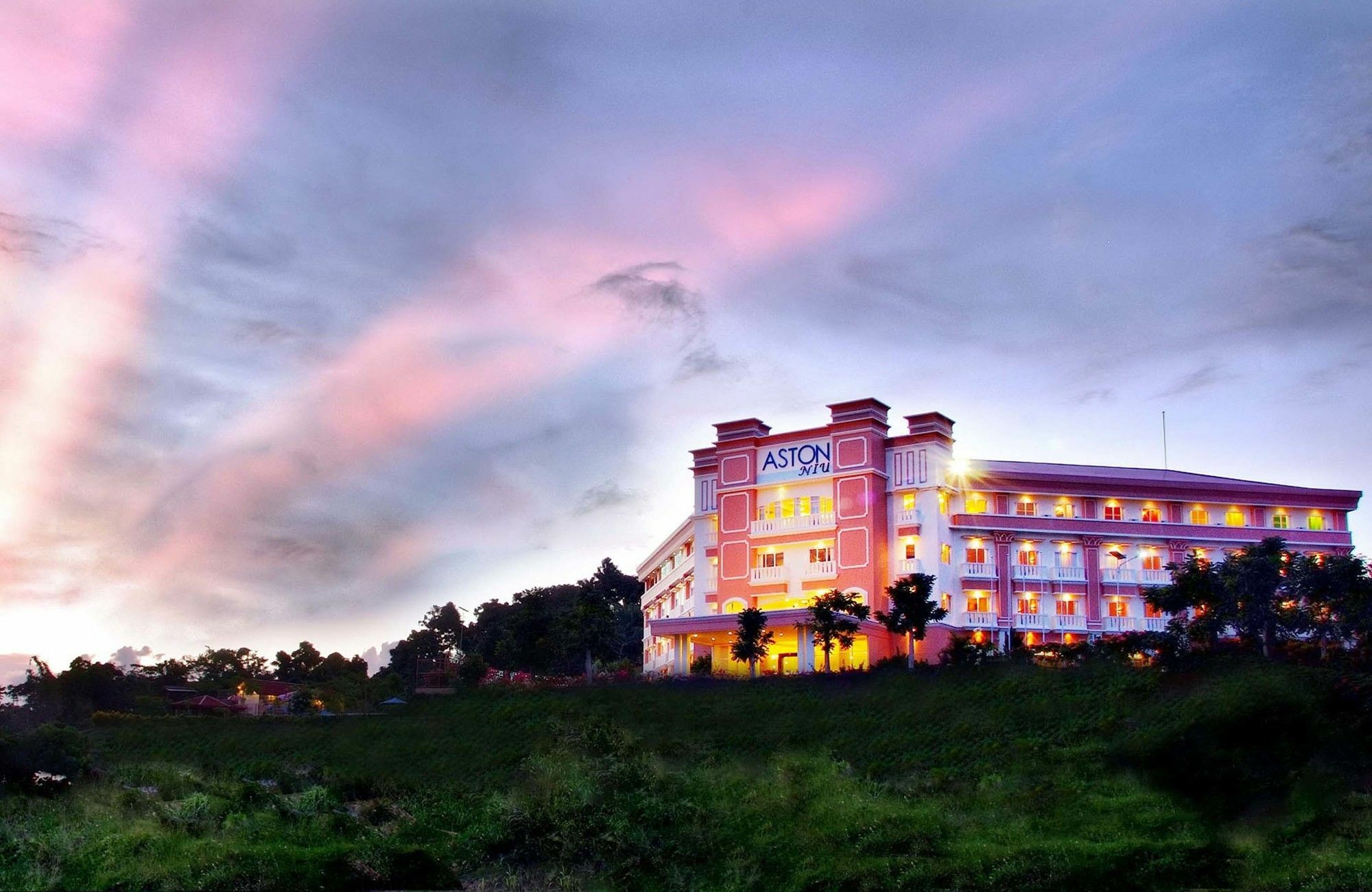 Aston Niu Manokwari Hotel & Conference Center מראה חיצוני תמונה