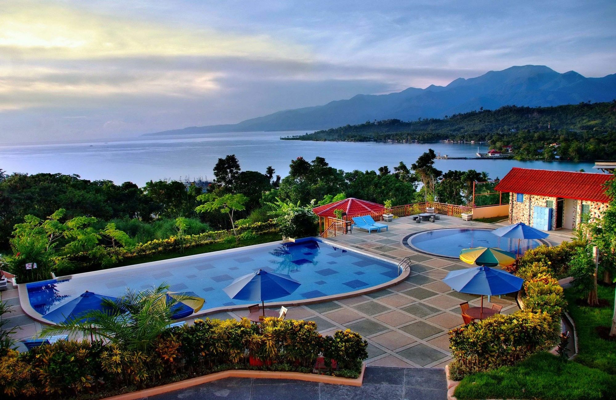 Aston Niu Manokwari Hotel & Conference Center מראה חיצוני תמונה